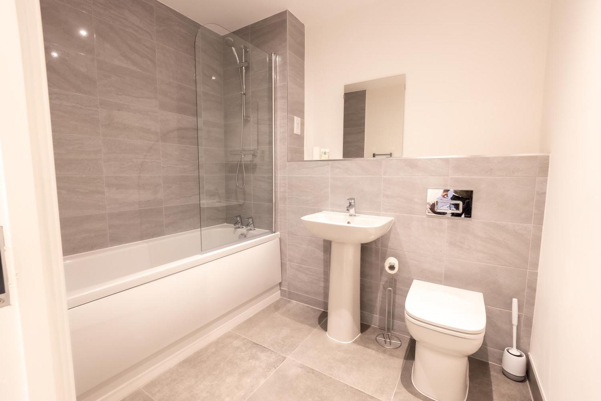 Pristine 1 And 2 Bedroom Apartments Near Business District By Belvilla バーミンガム エクステリア 写真