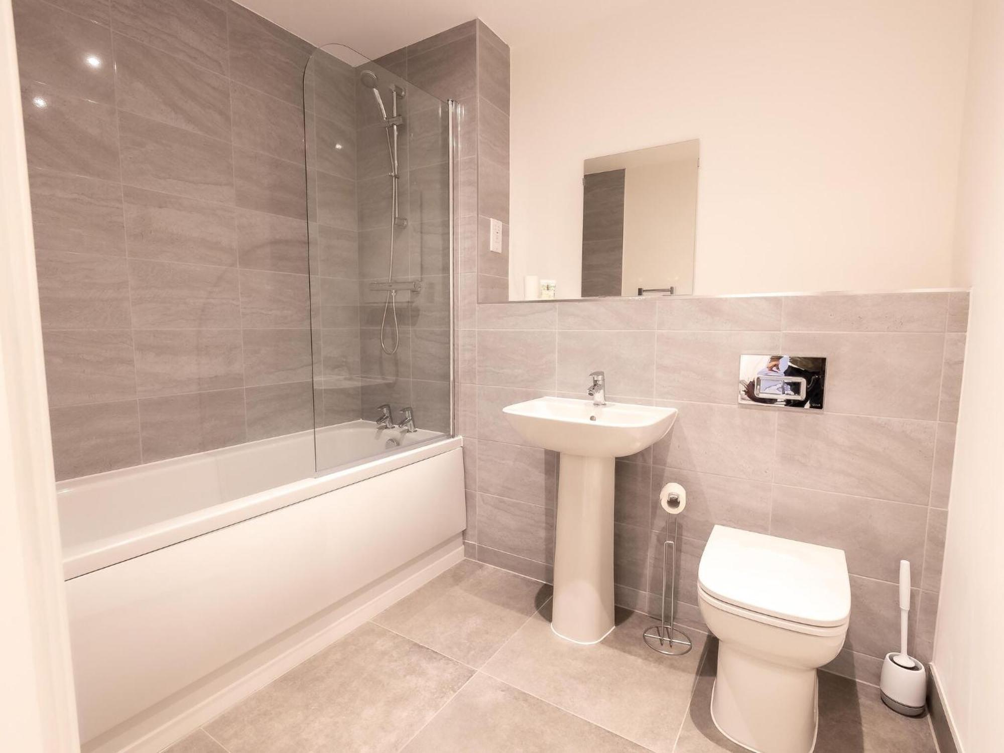 Pristine 1 And 2 Bedroom Apartments Near Business District By Belvilla バーミンガム エクステリア 写真