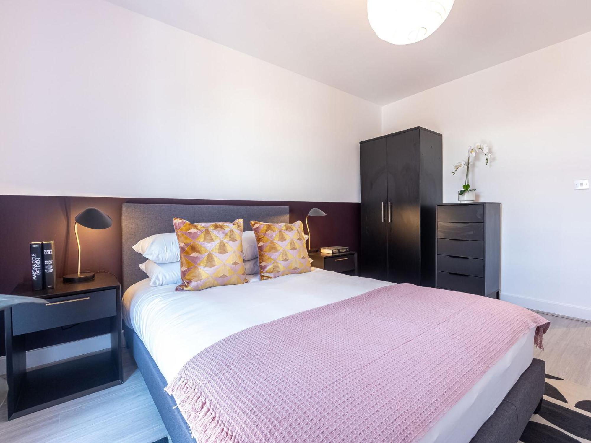 Pristine 1 And 2 Bedroom Apartments Near Business District By Belvilla バーミンガム エクステリア 写真