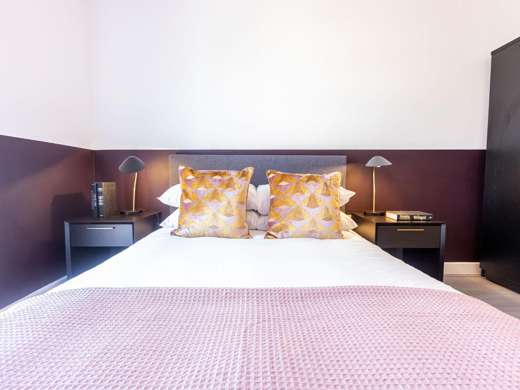 Pristine 1 And 2 Bedroom Apartments Near Business District By Belvilla バーミンガム エクステリア 写真